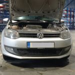 VW Polo esituled enne taastamist, tuhmunud ja hallid